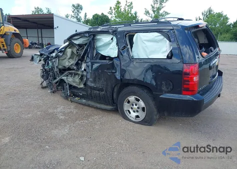 2013 Chevrolet Tahoe Ls z USA, uszkodzony, nr VIN 1GNSCAE08DR135136